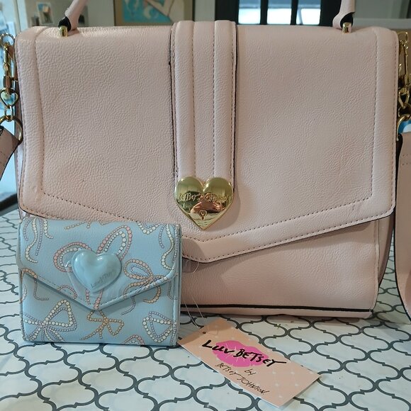 Betsey Johnson Pale Pink Satchel & Wallet - Picture 13 of 15